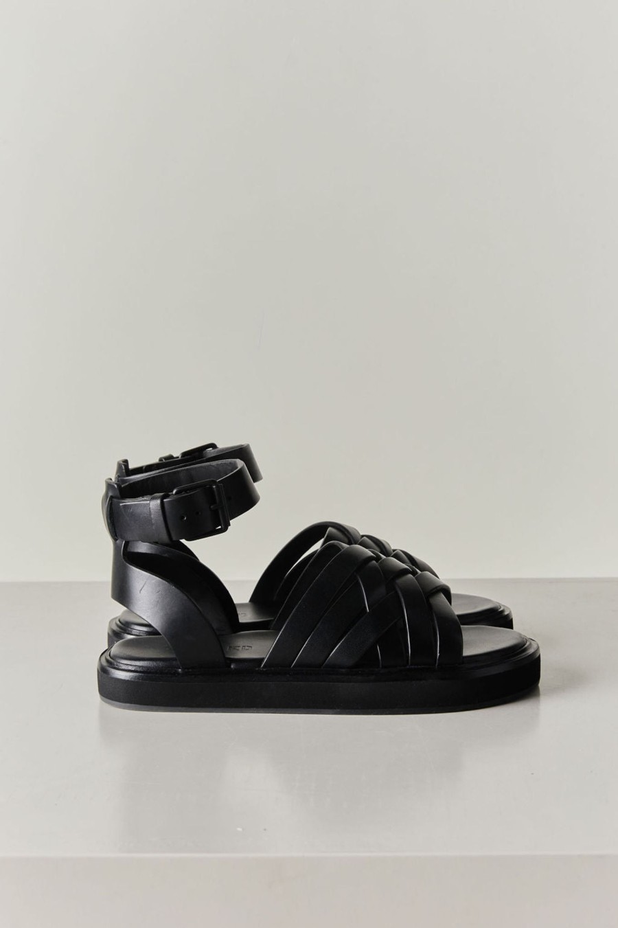 Accessories CLOSED | Closed Sandal