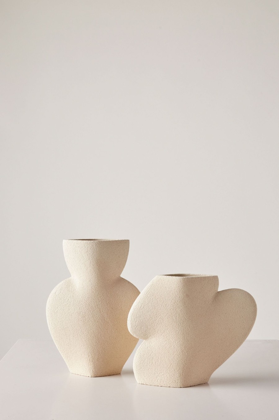 Home + Lifestyle INI CERAMIQUE | Ini Ceramique Ceramic Vase Amphora In White